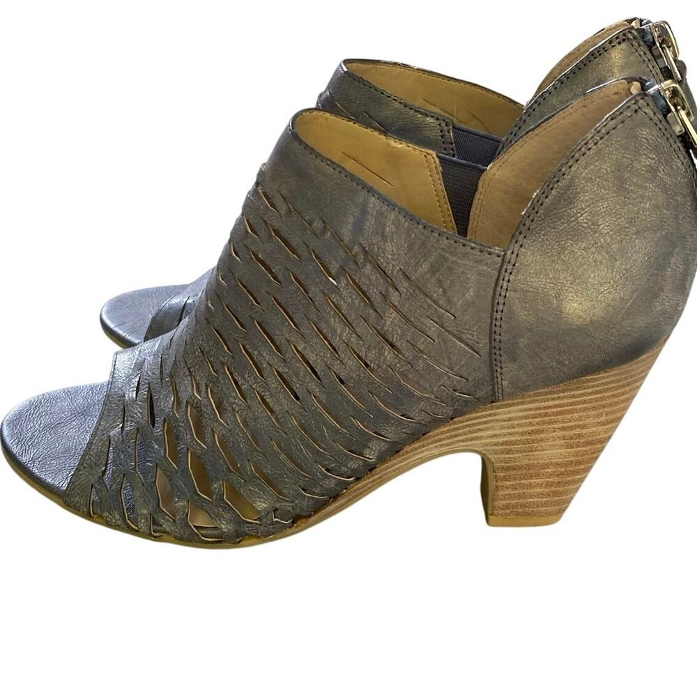 Franco Sarto Women's Booties, Blue Salito, Peep Toe, Cut Out, Size 6M, Leather